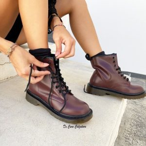 anfibi-bassi-bordeaux-con-lacci-e-suola-in-gomma-de-caro-calzature-1