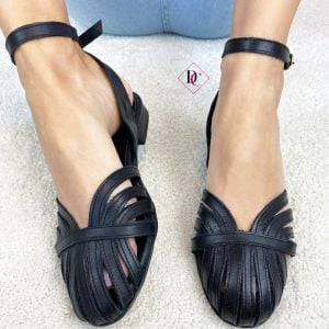 sandalias-planas-bailarinas-piel-negras-con-cinta-de-caro-calzature-1