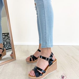 sandali-neri-con-zeppa-comoda-e-leggera-de-caro-calzature-1