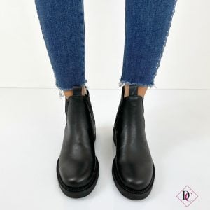 stivaletti-bassi-alla-caviglia-nero-pelle-con-elastici-de-caro-calzature-3