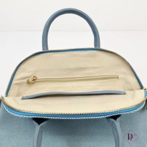 Sommer-Kofferraumtasche aus hellblauem Canvas mit Schultergurt von Caro Calcio 1
