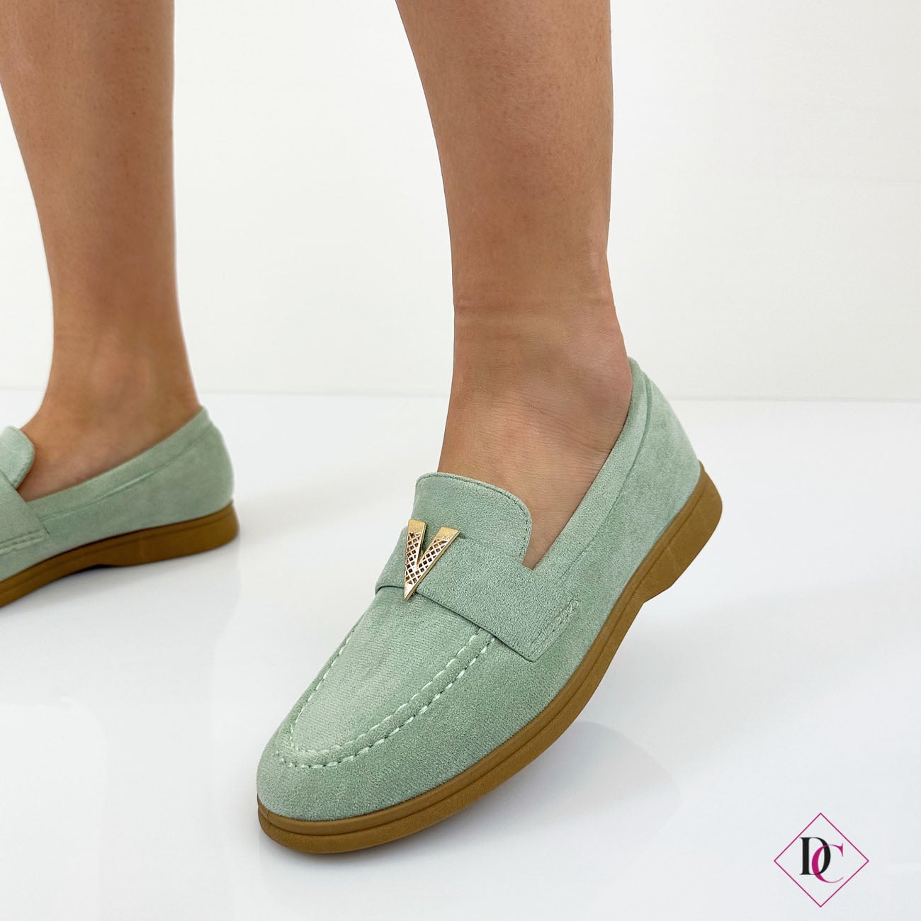 Moda Vegan: Mocassini Lucidi Neri da Donna | Inverno 2025 | Shop