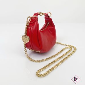 pochette rossa borsa piccola particolare con tracolla oro de caro 3b