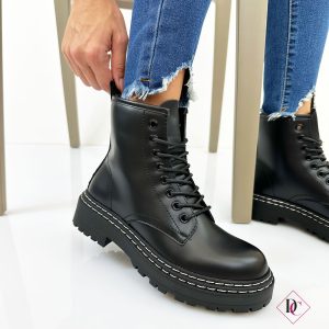 anfibi neri con lacci sportivi con zeppa platform de caro calzature 2