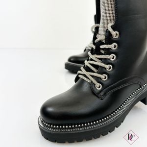 anfibi neri eleganti con strass tacco basso e zip de caro calzature