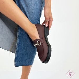 mocassini bordeaux eleganti vera pelle con fibbia oro de caro calzature 2