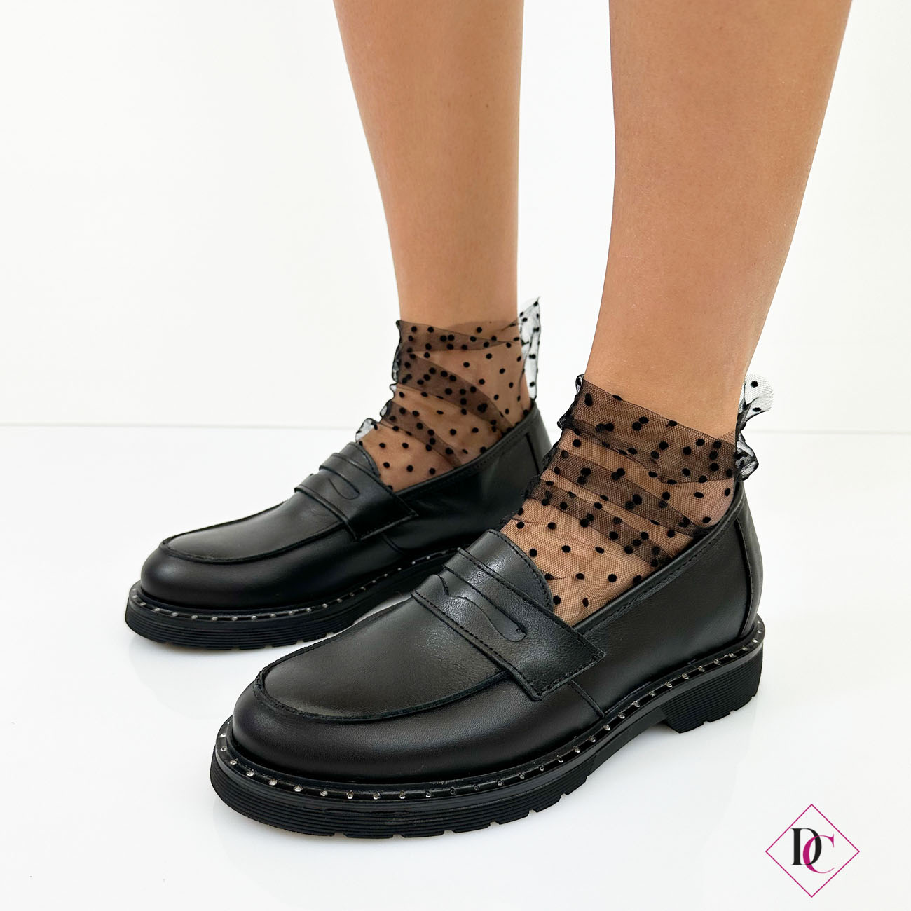 Custodia In Vera Pelle Marrone Per Auricolari - Con Chiusura Flip E Borchie