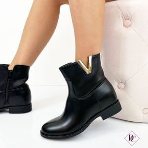 stivaletti alla caviglia nero con zeppa interna e V oro de caro calzature