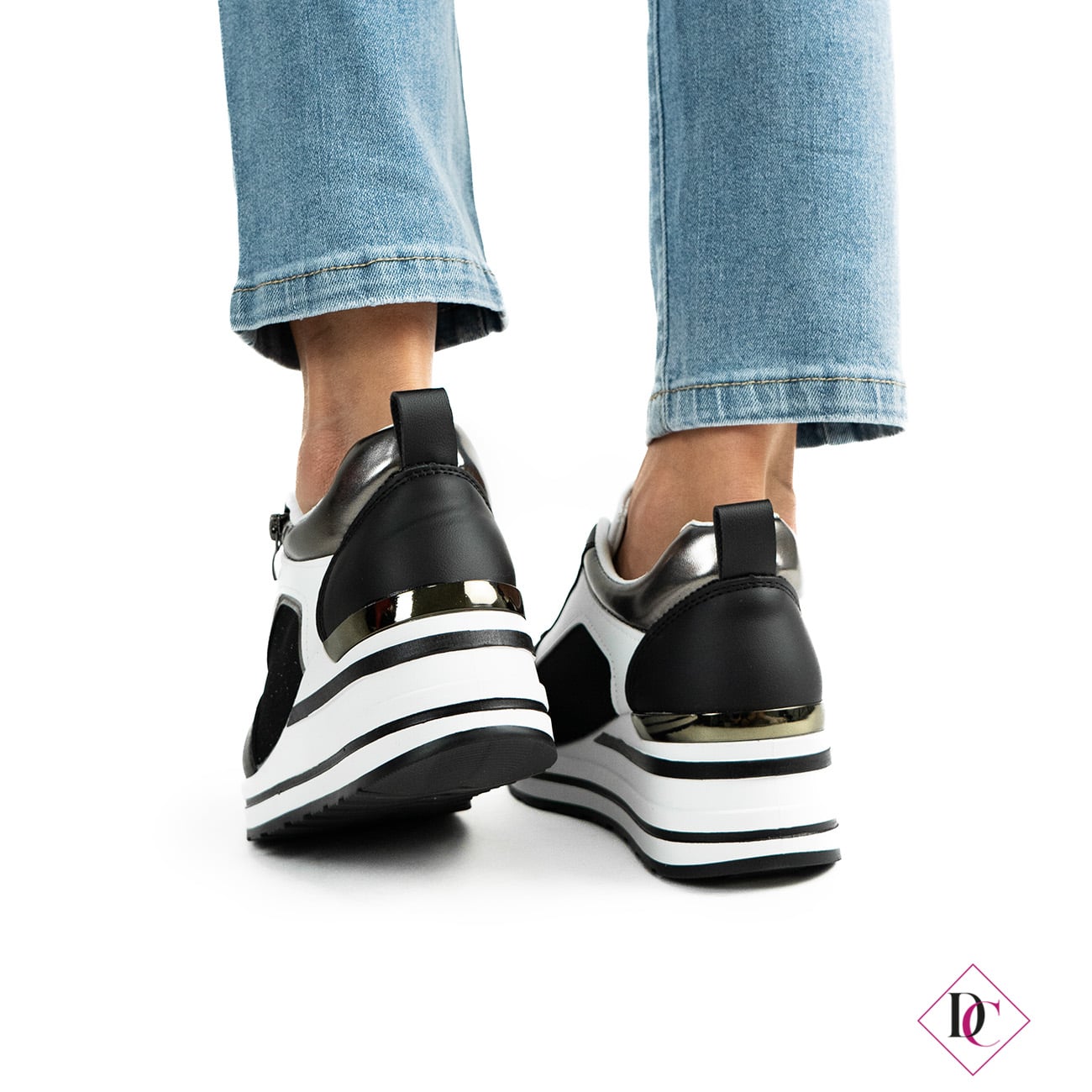 scarpe con la zeppa interna
