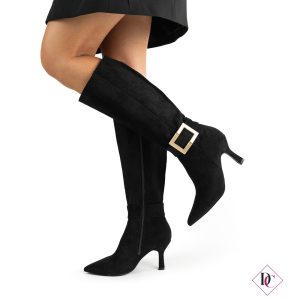 stivali eleganti con tacco alto nero scamosciato fibbia oro de caro calzature (4)