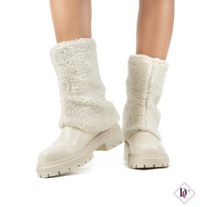 Drei warme Amphibienfellstiefel mit Wollobermaterial