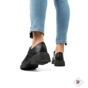 sneakers nero eco pelle con lacci inglesine tacco basso de caro calzature (3)