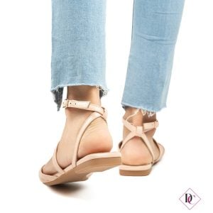 ballerine nude eco pelle con cinturino alla caviglia de caro calzature (1)