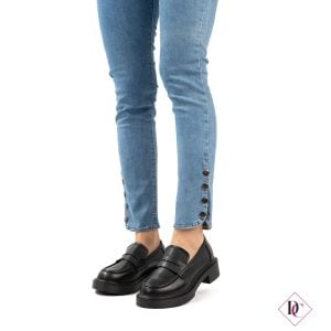 Mocasines clásicos negros ecopiel calzado tacón bajo de caro (2)