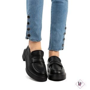 Mocasines clásicos negros ecopiel calzado tacón bajo de caro (3)