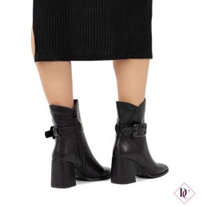 tronchetto nero elegante tacco alto con punta squadrata de caro calzature (3)