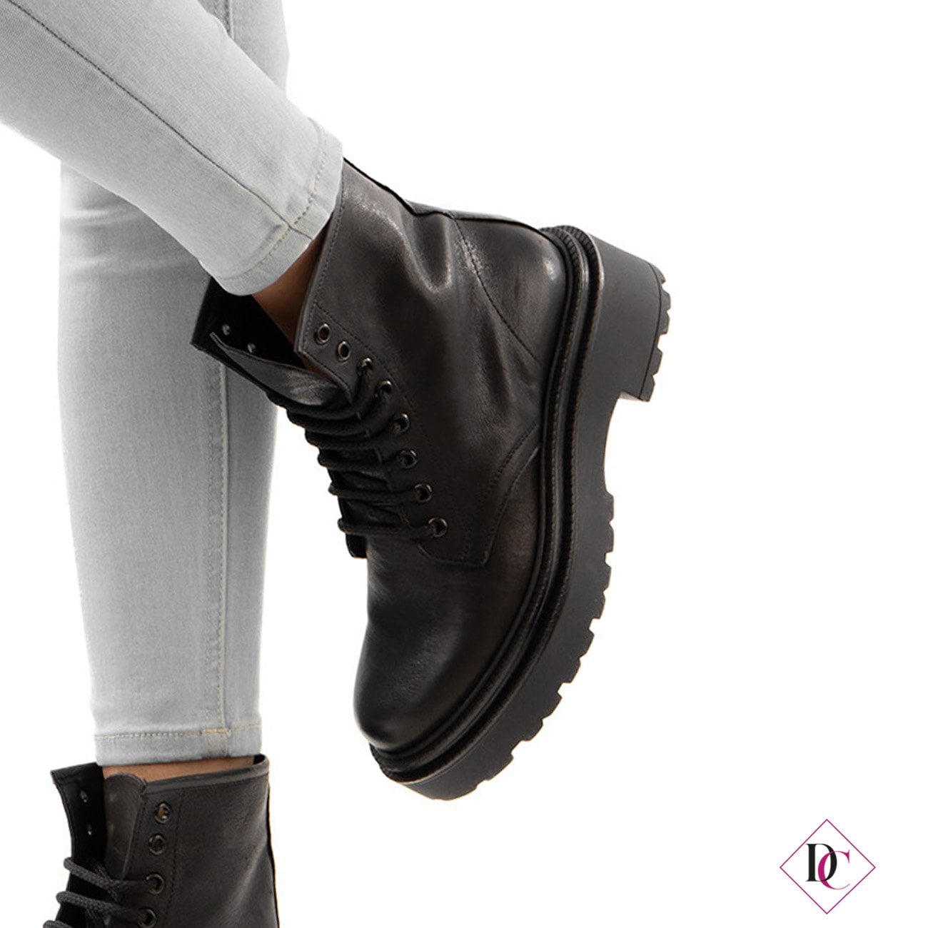 Chaussures Kwon Cuir Blanc/noir – Taekwondo, Karaté, Tai Ji