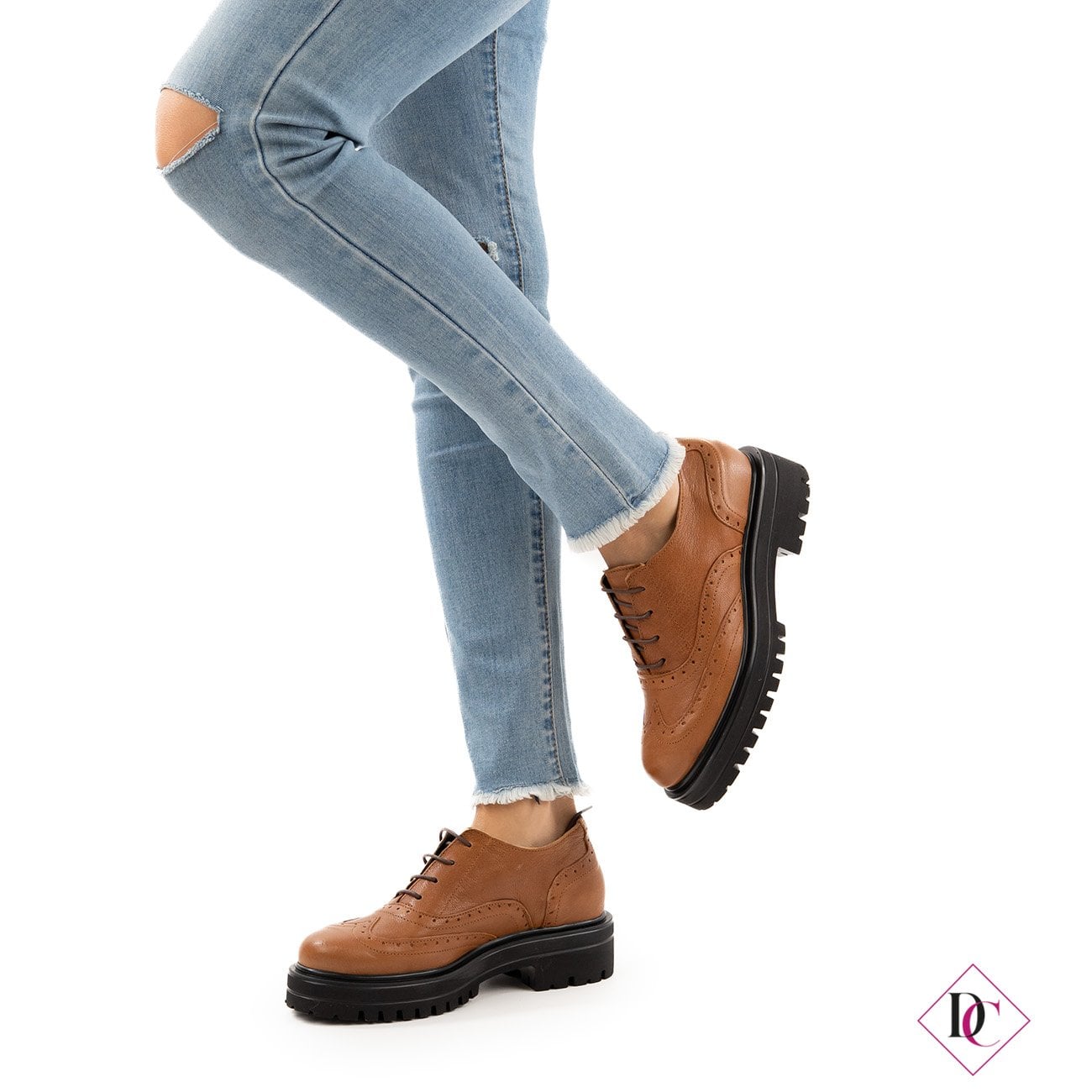Chaussures Kwon Cuir Blanc/noir – Taekwondo, Karaté, Tai Ji