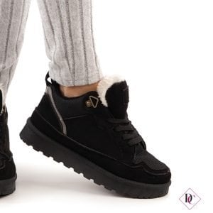 schwarze Wintersneaker mit Fellbesatz von de caro footwear 3