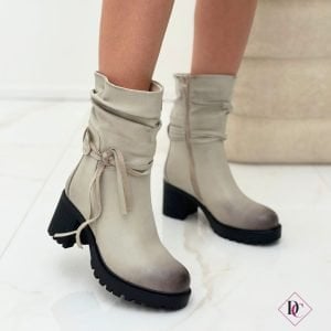 Stivali beige alla caviglia tacco largo comodo de caro calzature (2)