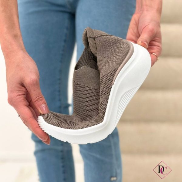 sneakers slip on khaki morbide e leggere de caro calzature (3)