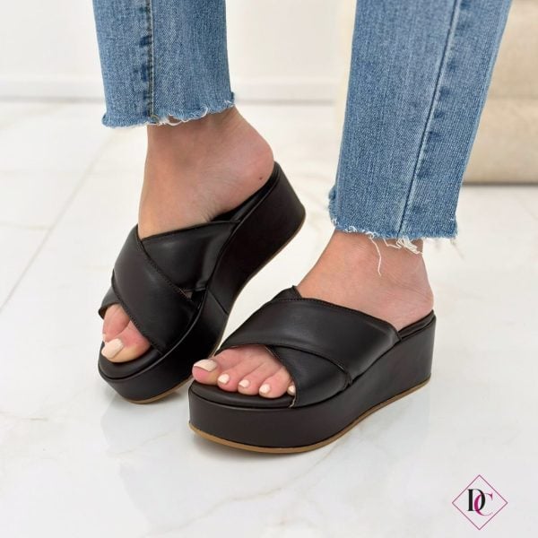 sandali con zeppa morbida sabot vera pelle testa di moro de caro calzature (5)