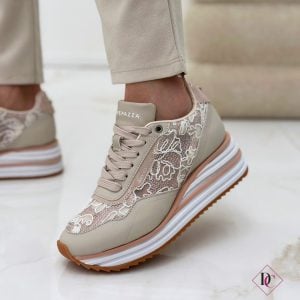 Elegante APEPAZZA Sneaker mit Stickerei und hohem Keilabsatz