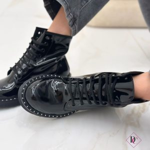 anfibi bassi impermeabili pelle abrasiva nero con borchie de caro calzature (2)