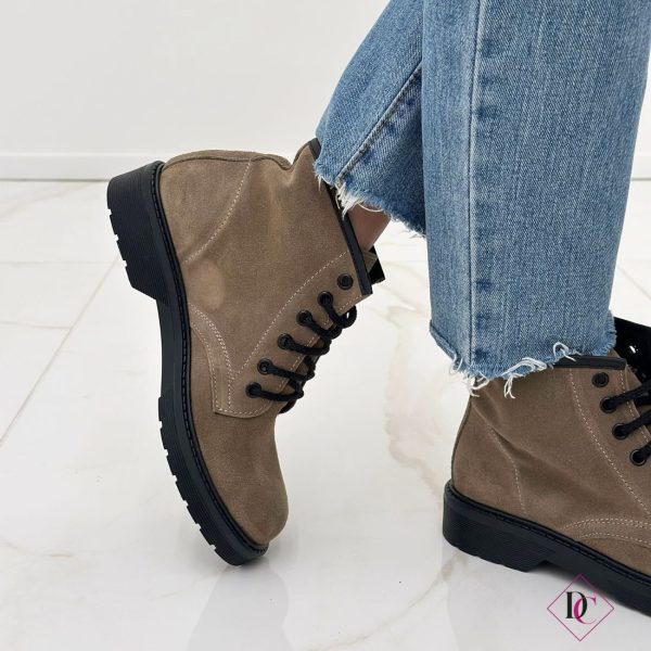 stivaletti camoscio tortora anfibi caviglia bassa con lacci de caro calzature (3)