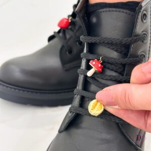 anfibi bassi Nyssa vera pelle con gioielli artigianali de caro calzature (3)