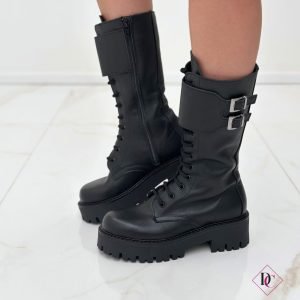 anfibi neri allaccaiti con fibbie vera pelle de caro calzature (9)