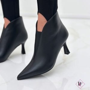 Tronchetto elegante Elodie con tacco alto ed elastico frontale