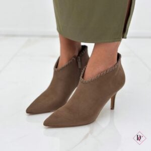 tronchetto elegante tortora con tacco alto e caviglia scoperta de caro calzature (1)