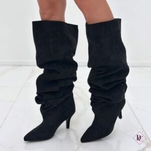 stivali curvy camoscio nero con tacco alti sopra al ginocchio de caro calzature (4)