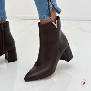 tronchetto pelle marrone con V oro tacco comodo de caro calzature (4)